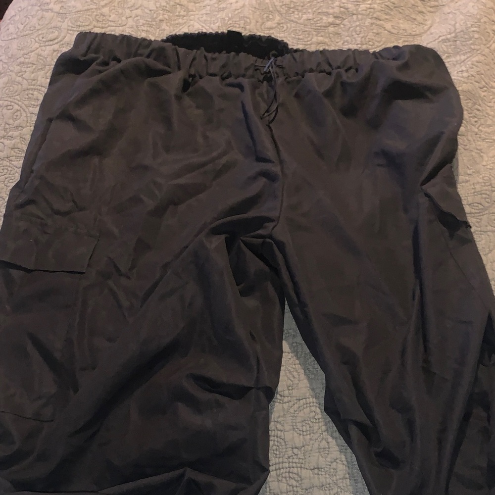 SHEIN 4X plus-size streetwear cargo Track Pants with drawstring. - Picture 5 of 5